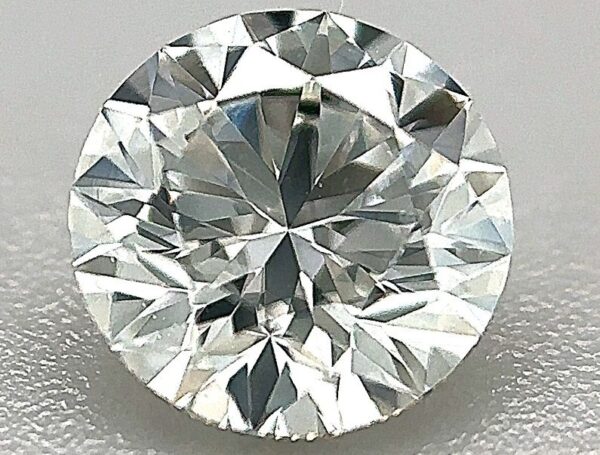 0.61 Carat, Natural White, Round Diamond ~ H Colour, VS1 Clarity