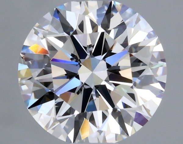 0.7 Carat, Natural White, Round Diamond ~ F Colour, VVS1 Clarity