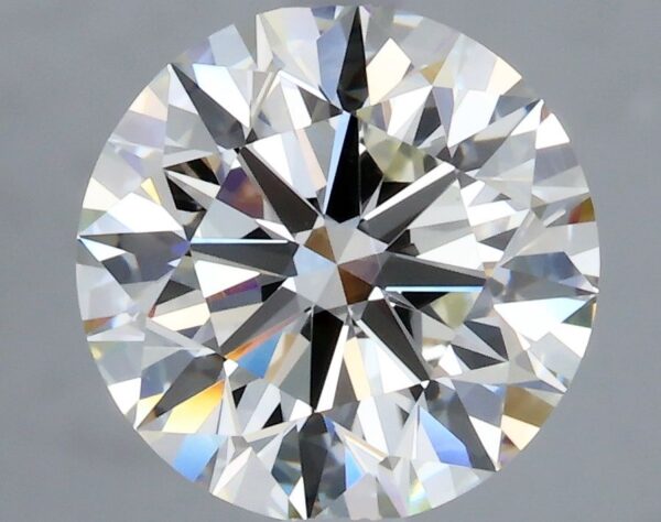 2 Carat, Natural White, Round Diamond ~ J Colour, VS1 Clarity